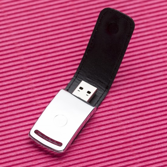 Pen Drive em Couro New - 4GB Personalizado Pen Drive em Couro New - 4GB Personalizado